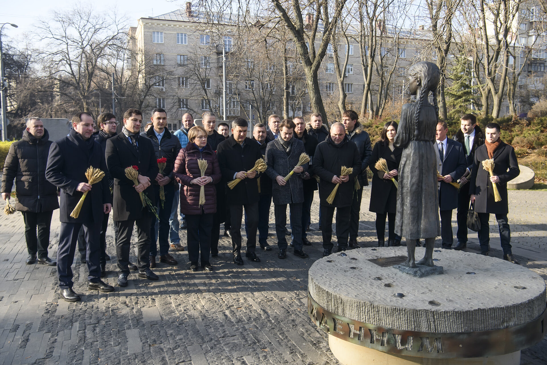 Команда «Української Стратегії Гройсмана» вшанувала пам’ять жертв голодоморів